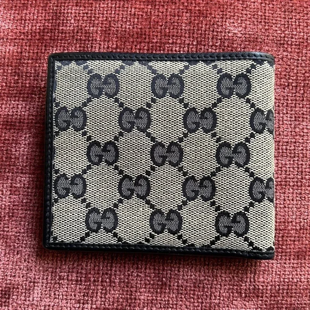 GUCCI Monogram Canvas Bifold Wallet - Picture 5 of 10